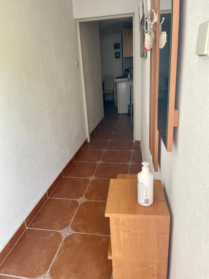 Studio Apartmani Kremic Karlobag Extérieur photo